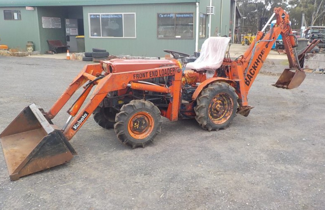KUBOTA B7100 FEL BACKHOE JHMD5251045 JUST HEAVY EQUIPMENT